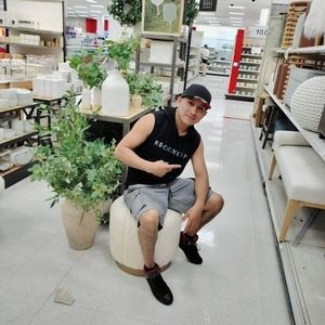 Meet your Posher, Lucio